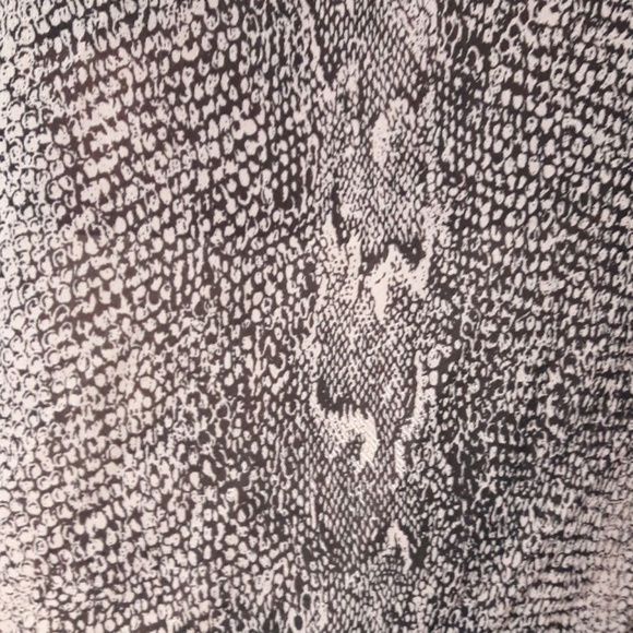 Like New Lucca Couture Snakeskin Chiffon Blouse - Picture 3 of 4